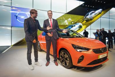 2019 IAA Frankfurt Michael Lohscheller Juergen Klopp Opel Grandland X Hybrid4 508715 / Opel Automobile GmbH