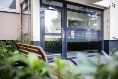 belvona hat erfolgreiche Monate hinter sich. Auch Bauministerin Ina Scharrenbach lobt die Investitionen des Wohnungsunternehmens.