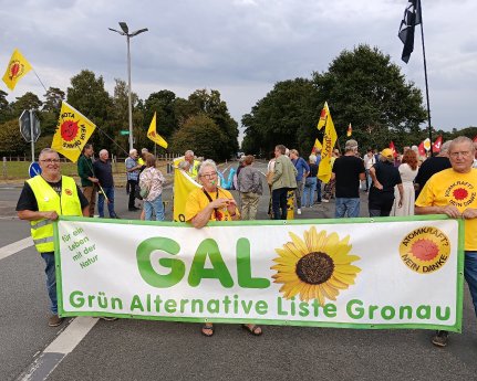 Foto_Ahaus_Mahnwache_am_BEZ_26.08.2025_GAL-Transpa_F.Wi..jpg