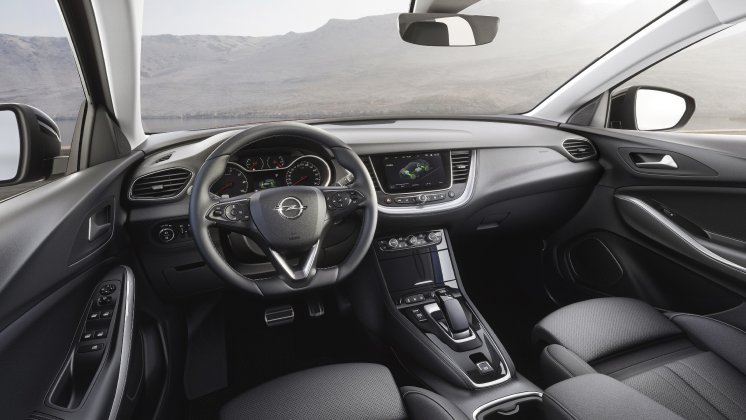 Opel-Grandland-X-Hybrid4-Interior-506696.jpg