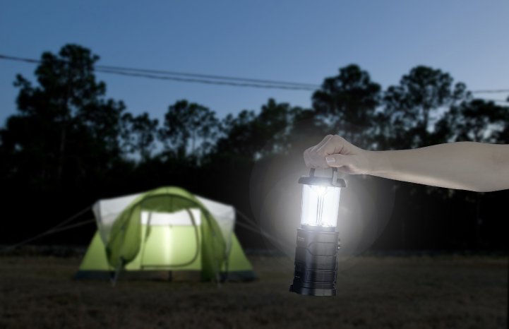 ZX-9010_10_Semptec_Urban_Survival_Technology_LED-Camping-Laterne_Dynamo_Solar.jpg