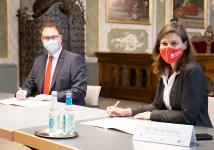 TH Lübeck Präsidentin Dr. Muriel Helbig unterzeichnete gemeinsam mit Bürgermeister Jan Lindenau die Absichtserklärung
