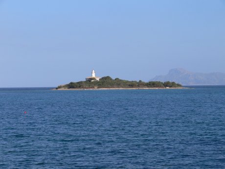 Insel mit Leuchtturm_kl.jpg