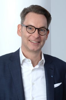 Pfleiderer_CEO_Dr_Frank_Herrmann.jpg