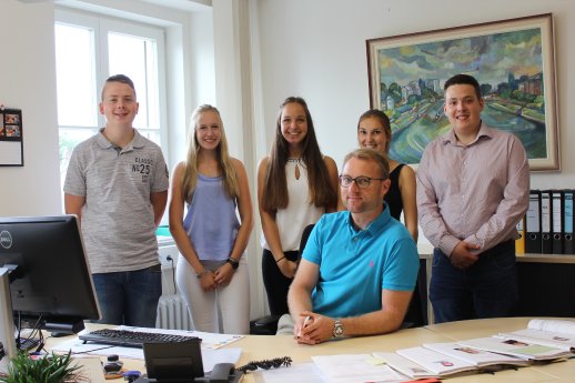 Neue Azubis 2018.JPG