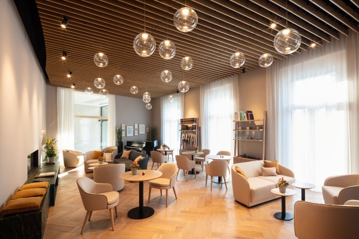 WKE_Klinik_Lobbybar_Copyright_HG_Esch