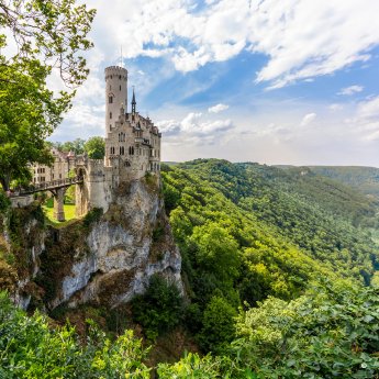 03-Echaztalpanorama_V1_Adobe Stock.jpg