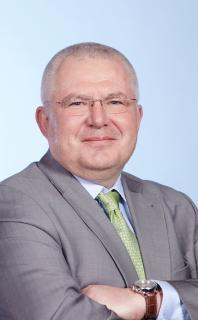 Priv.-Doz. Dr. med. Wolfgang Harringer, Präsident der Deutschen Gesellschaft für Thorax-, Herz- und Gefäßchirurgie (DGTHG), Direktor der Klinik für Herz-, Thorax- und Gefäßchirurgie, Städtisches Klinikum Braunschweig / Foto: Klinikum Braunschweig