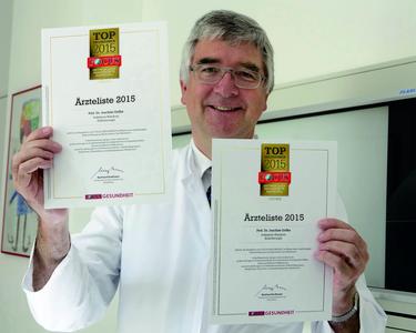 Zum 8. Mal in der Focus Liste der besten deutschen Ärzte auf dem Gebiet der Hüft- und Kniechirurgie: Professor Dr. Joachim Grifka, Direktor der Orthopädischen Universitätsklinik Bad Abbach. Foto: Asklepios-Klinikum Bad Abbach