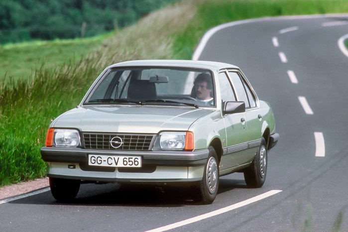1984-Opel-Ascona-1-8-l-18079.png