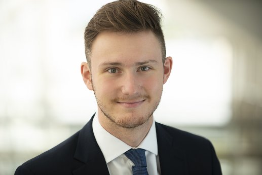 Felix-Feather (2).jpg