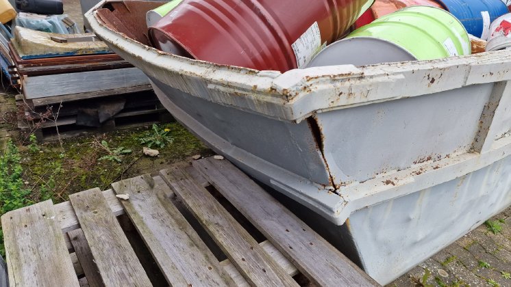 Über WhatsApp und unsere Mail-Adresse können Sie Schrotthändler Velbert am schnellsten erreichen.jpg