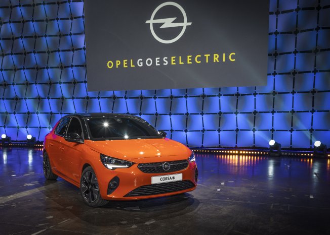 2019-Opel-goes-Electric-Corsa-e-507075.jpg