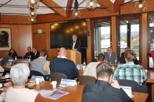 Gestern kam die Vollversammlung der Handwerkskammer Reutlingen zu ihrer Wintersitzung zusammen. Präsident Harald Herrmann umriss in seinem Bericht an die 39 gewählten Mitglieder der Vollversammlung die aktuelle Situation im Handwerk. 