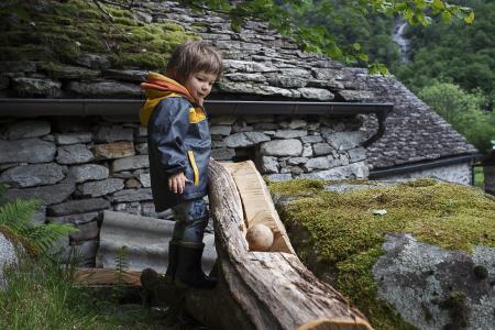 Boccia al bosco – spielend durch das Verzascatal wandern / Foto: AlfioTommasini