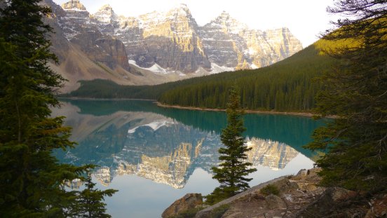 P1090019 Moraine Lake.JPG
