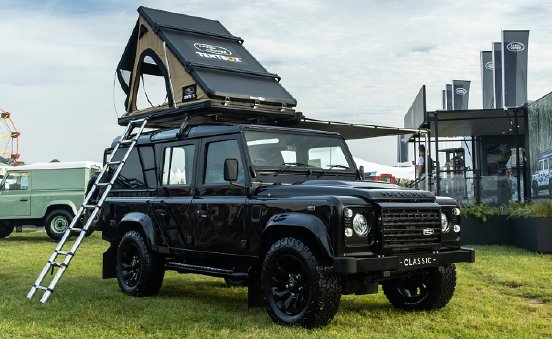 LAND ROVER CLASSIC INTRODUCES NEW CLASSIC DEFENDER PARTS AT GOODWOOD REVIVAL 2.png