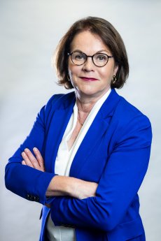 Birgit Priemer_Motor Presse Stuttgart.jpg