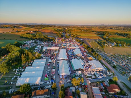 D_PA_Bad Griesbach_Karpfhamer Fest Luftbild (Dirschl Johann)_Luft 88.jpg
