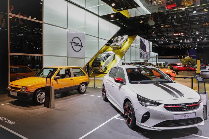 2019-Opel-IAA-Frankfurt-Stand-508742 (1).jpg
