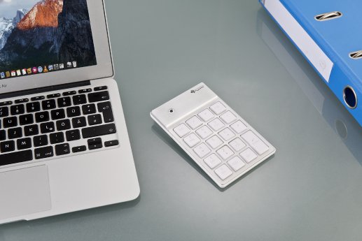 PX-4076_11_GeneralKeys_Bluetooth-Nummernblock_19_beleuchtete_Tasten_fuer_Mac_PC_Mobilgeraete.jpg