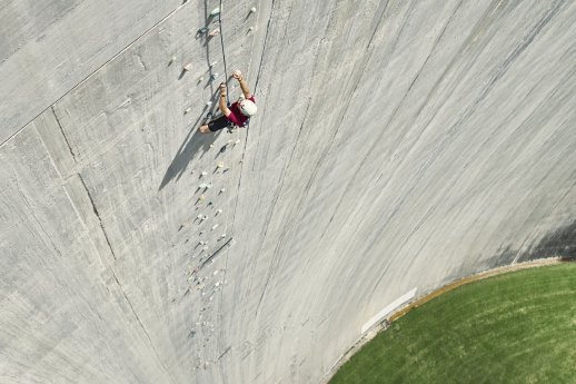 Web Version-Diga del Luzzone, Valle di Blenio-Switzerland Tourism - Colin Frei.jpeg