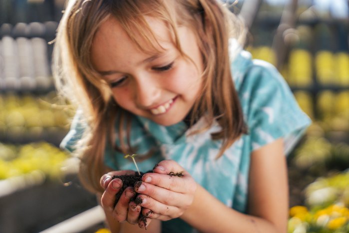 Jahresthema Erdreich 2025 Simonalm Rutschen Barfussweg @Nick Berger Web-23.jpg