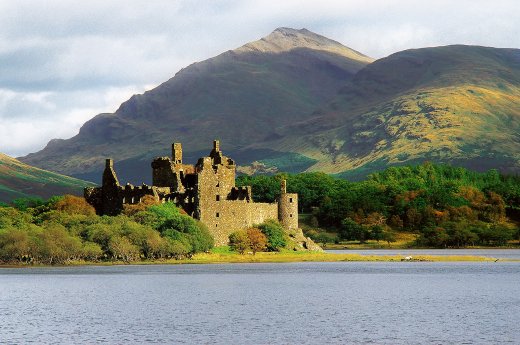 Argyll_Kilchurn_Castle©Visit Scotland.jpg