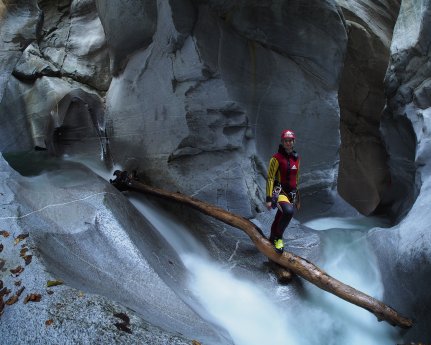 Canyoning-SwissCanyon-1.JPG