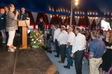 Die Moderatorin Steffi Renz führte durch die Veranstaltung und begrüßte die Ehrenamtlichen