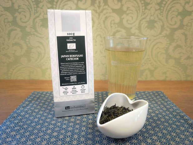Japan-Benifuuki-Catechin-Bio_TeeGschwendner.jpg