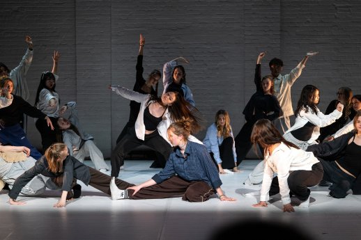 web_Junge_Stücke_2025©Jonas_Zeidler1251918 Kopie.jpeg