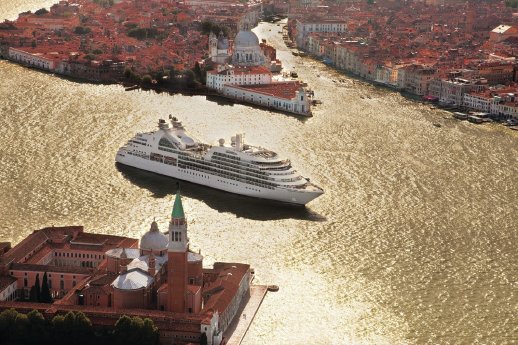 Venedig_Seabourn Odyssey (c) Seabourn Cruise Line.jpg