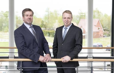 Der Vorstand der Ammerländer Versicherung (v. li.): Axel Eilers (Vorstandsvorsitzender), Gerold Saathoff (Vorstand Vertrieb) / Foto: Ammerländer Versicherung
