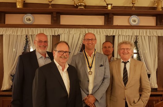 Neuer Vorstand - Rotary Club Offenbach.jpg