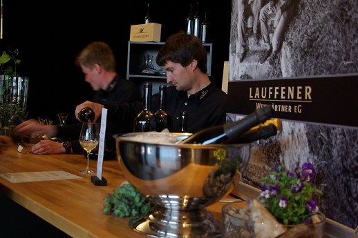 2015 Lauffener Weintage vinitiative Lounge (1).JPG