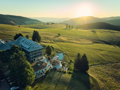 Oberried-Hofsgrund_Hotel%20Die%20Halde%20%C2%A9%20Hotel%20Die%20Halde%20%284%29-1949x1461-1600x1.jpg