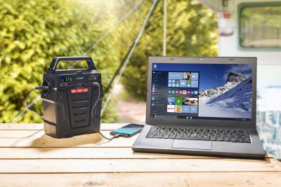 revolt Solar-Konverter & Powerbank HSG-750, 75 Ah, je 1x 230 V, QC 3.0 & USB, 2x 12 V / Bild: PEARL.GmbH / www.pearl.de