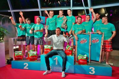 Gewinner Teams mit Geschäftsleiter Jochen Brugger