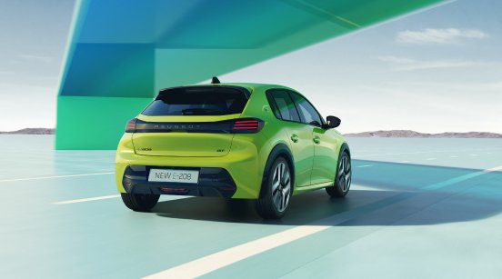 PEUGEOT Reveal 208  (3).jpg