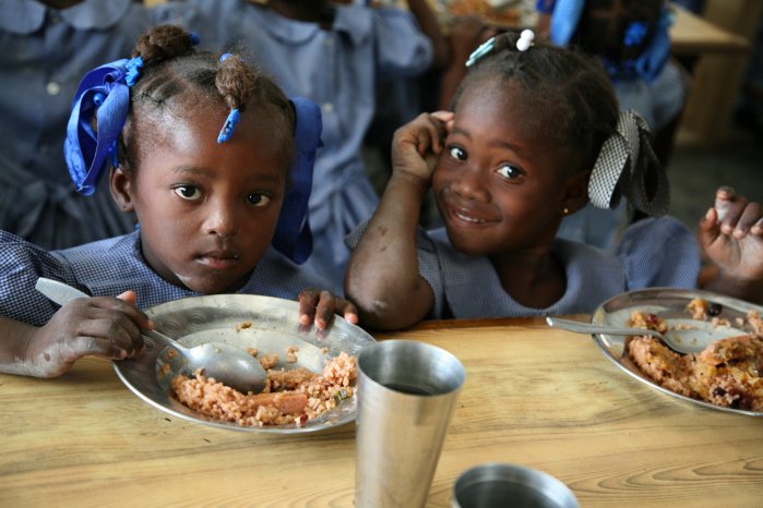 School meals in Haiti_credit WFP-David_Orr.JPG
