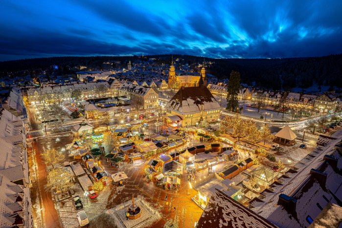 Freudenstadt_Weihnachtsmarkt © Jürgen Schmitt_Stadt Freudenstadt (1).jpg