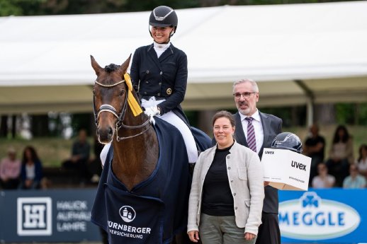 Laura-Strobel_Alvarinho-GV_Marja-Elisat-scaled-1200x0.jpg