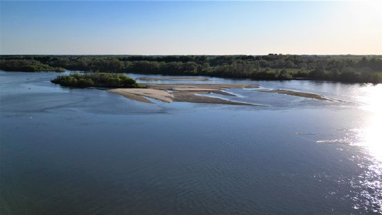Middle-Vistula-River-island,-E40,-Marek-Elas.jpg