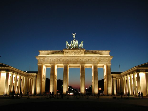 brandenburger-tor-nachts.jpg