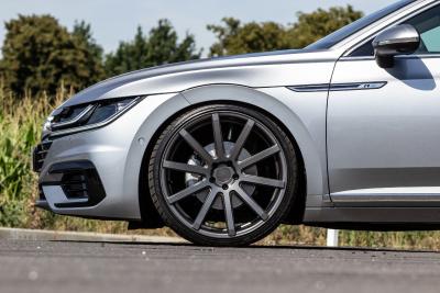Volkswagen auf großen Fuß: Cor.Speed DeVille am Arteon