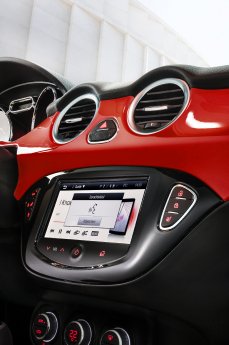 Opel-ADAM-IntelliLink-283814.jpg