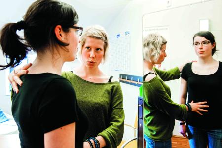 Für die Ausbildung in der Logopädie/Sprachtherapie muss der Gesetzgeber noch in dieser Legislaturperiode wichtige Entscheidungen treffen. Dabei geht es um die Qualität der Ausbildung, ihre Zukunftsfähigkeit und Finanzierung