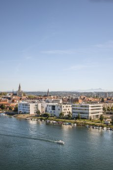 Konstanz-Seerhein-Panorama-HTWG-Muenster-Luftperspektive-Saentis-01_Spaetsommer_Copyright_MTK-Da.jpg