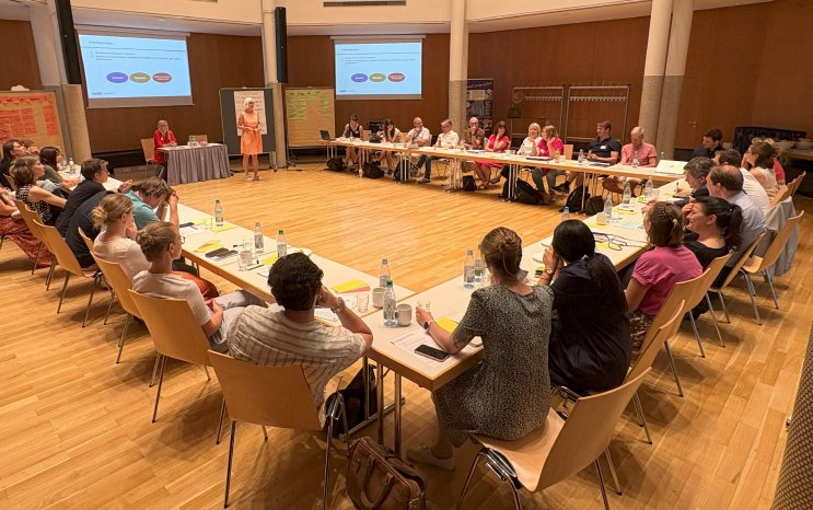 ©HAGE_2.7.25_Auftakt_Runder Tisch zur Förderung der psychischen Gesundheit von Kindern und Jugen.jpg